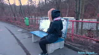 Public Agent vonat helyett utcai kemény dugás