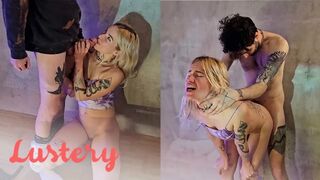 Szőke amatőr pár vad baszás saját szexfilmjükben