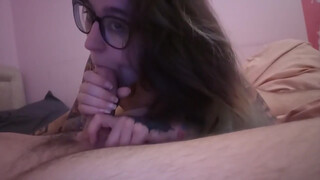 Tini első anális élménye mély behatolással