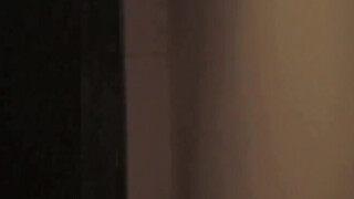 Szőke havizós csaj FakeAgent alatt élvezi