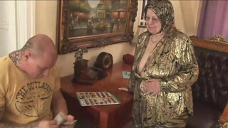 Dagi matures mohón nyeli fiatal kemény farkát