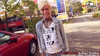 Utcán Német Benzinállomás Pov Milf Szopás Dugással