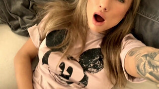 Michaela Isizzu cseh amatőr teste forrón masztizik