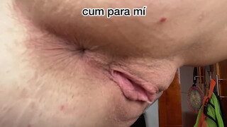 EmilyRose tárja szét puncáját kamerának mohón