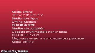 Forró szőrös punci ujjai mélyen az orgazmus határáig