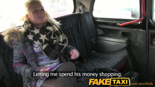 Fiatal kurva leszopja az öreg taxist keményen