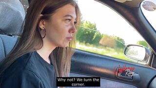 Kedves ribanc szívja a farkát az kocsiban, miközben megcsalja párját