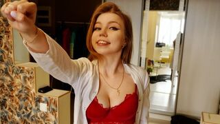 Kis Anka orosz szerelmi ellenszere a vírus ellen – tini szopás cosplayben