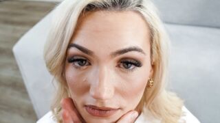 Forró MILF szigorú BDSM oktatást nyújt két fiatal csajnak