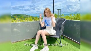 Nyaralás alatt csábítottam el a vörös tinilányt, és hancúroztunk a hotelszobámban