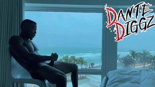 Viharos éjszakán magányos, forró dugás South Beach-en