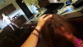 Reggeli kávé után forró dugás és orális gyönyör egy tinivel