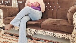 دختر همسایه سکسی منو به خونه‌شون کشید و گفت باهاش سکس کنم، آبمو بریزم تو کسش تا... (مکالمه فارسی)