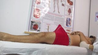 Nővérke első páciense egy kemény, vágyakozó fallal!