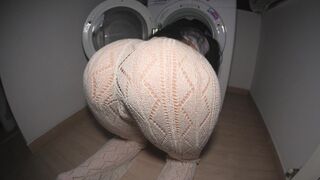 Hatalmas farkával tölti ki a szűk hüvelyemet és tele fröcsköli - mostoha bátyám rám ragadt