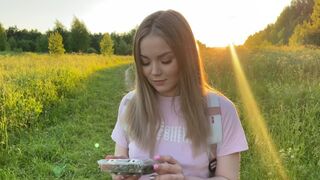 Meleg feleség megcsalja párját az erdőben minden intim részen cuckold kaland