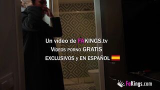 Fiatal csajok és dögös MILF-ek élvezik a vad pornót a FaKingsen – nagy mellek és izgató amatőr tinik válogatása