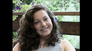Három dögös olasz milf közös, nyálas mélytorok szopása Federica Zarrival